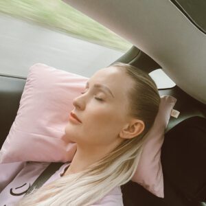 rgonomisches Reisekissen Memory Foam handgemacht in Bayern